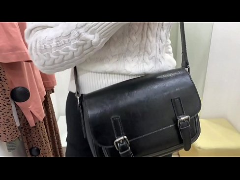 ❤️ Masturbazione pubblica della giovane cagna FeralBerry con un dildo nel camerino ❌ Pornoal it.dreamlandpassionfever.ru ❌️
